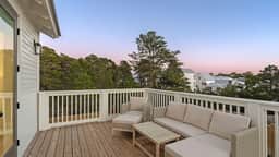 30A Southern Sugar by AvantStay | Sleeps 26 | Pool + Hot Tub + Game Room + Golf Cart + Bikes