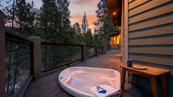 Keystone Alpine Haven by AvantStay | Mountain Retreat • Hot Tub | Near Keystone Resort + Trails