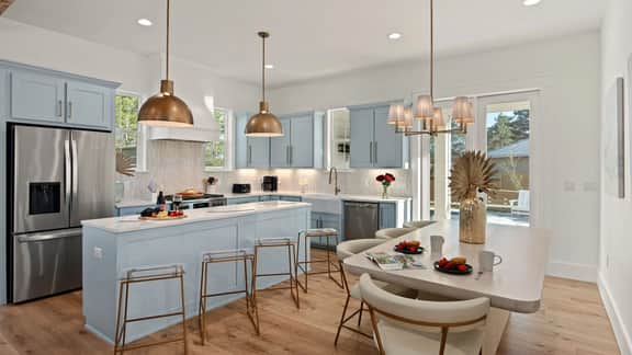 30A Southern Sugar by AvantStay | Sleeps 26 | Pool + Hot Tub + Game Room + Golf Cart + Bikes