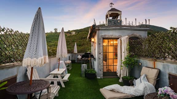 Le Petit Chateau du Jardin by AvantStay | Hillside Malibu Retreat • Pool + Hot Tub + Waterslide
