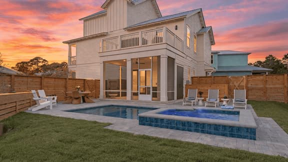 30A Southern Sugar by AvantStay | Sleeps 26 | Pool + Hot Tub + Game Room + Golf Cart + Bikes